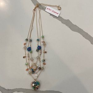 NWT Betsey Johnson Gold Layered Necklace